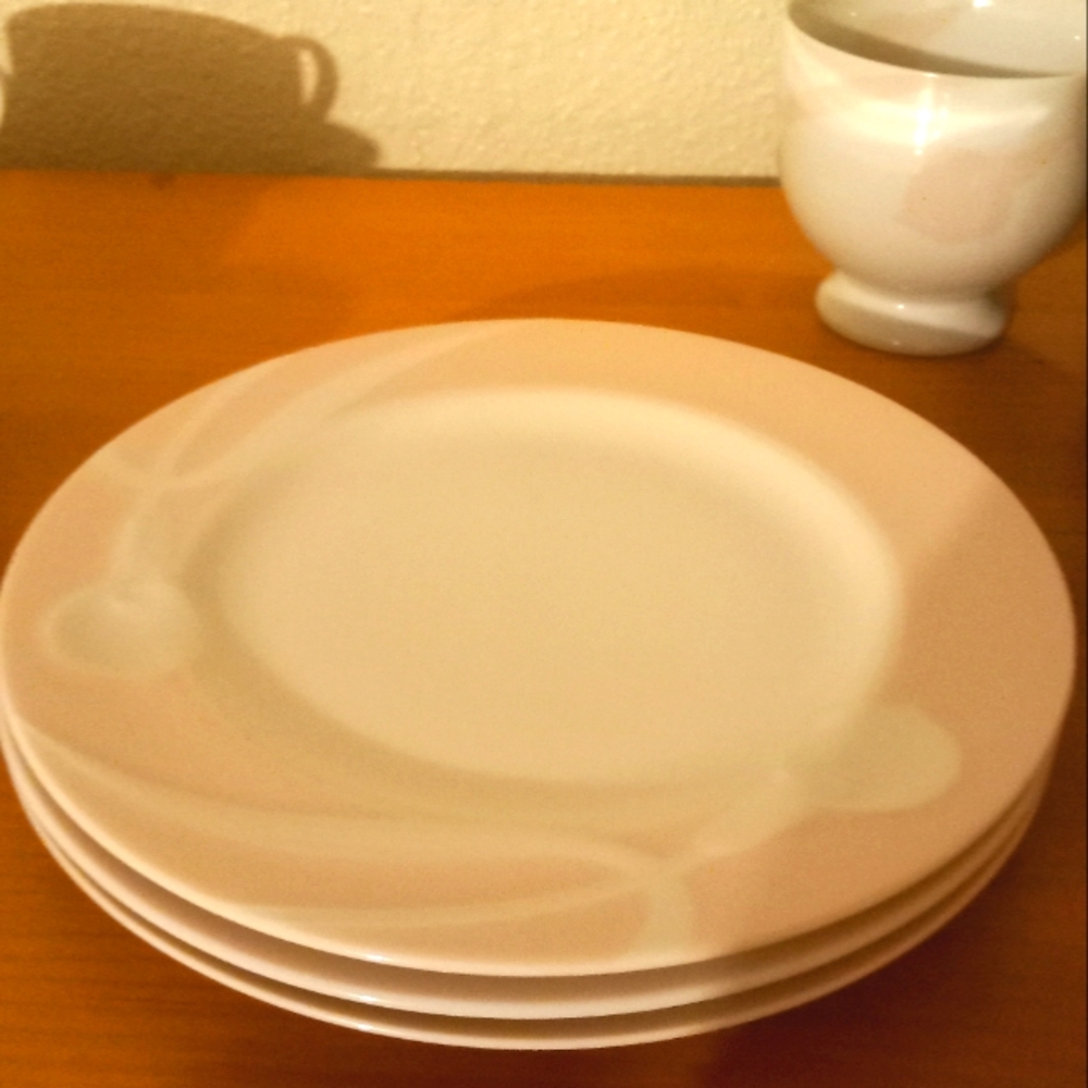 Mikasa CLASSIC FLAIR PEACH 7" Set of 3 Bread & Butter Plates Fine China Discont.